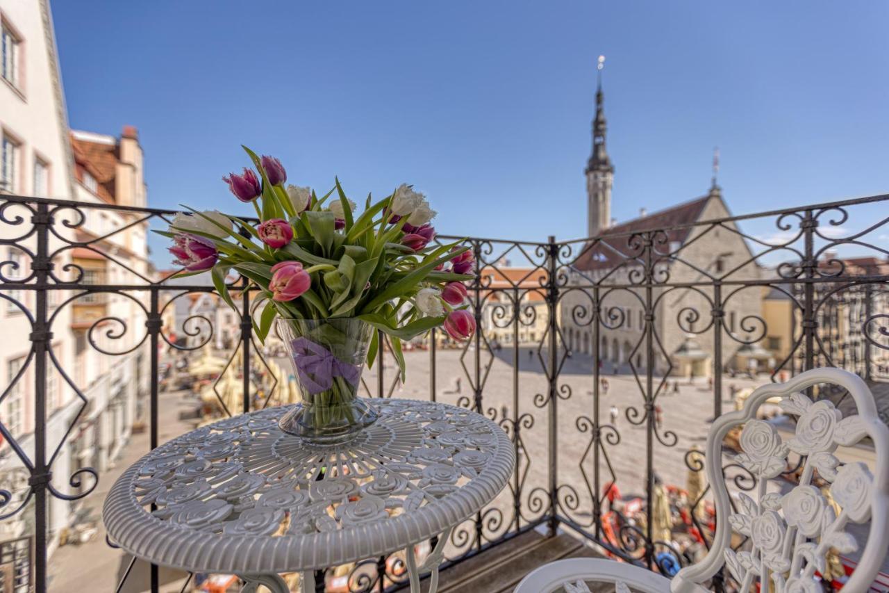 Historic Residence Apartments At Old Town Tallinn Exteriör bild