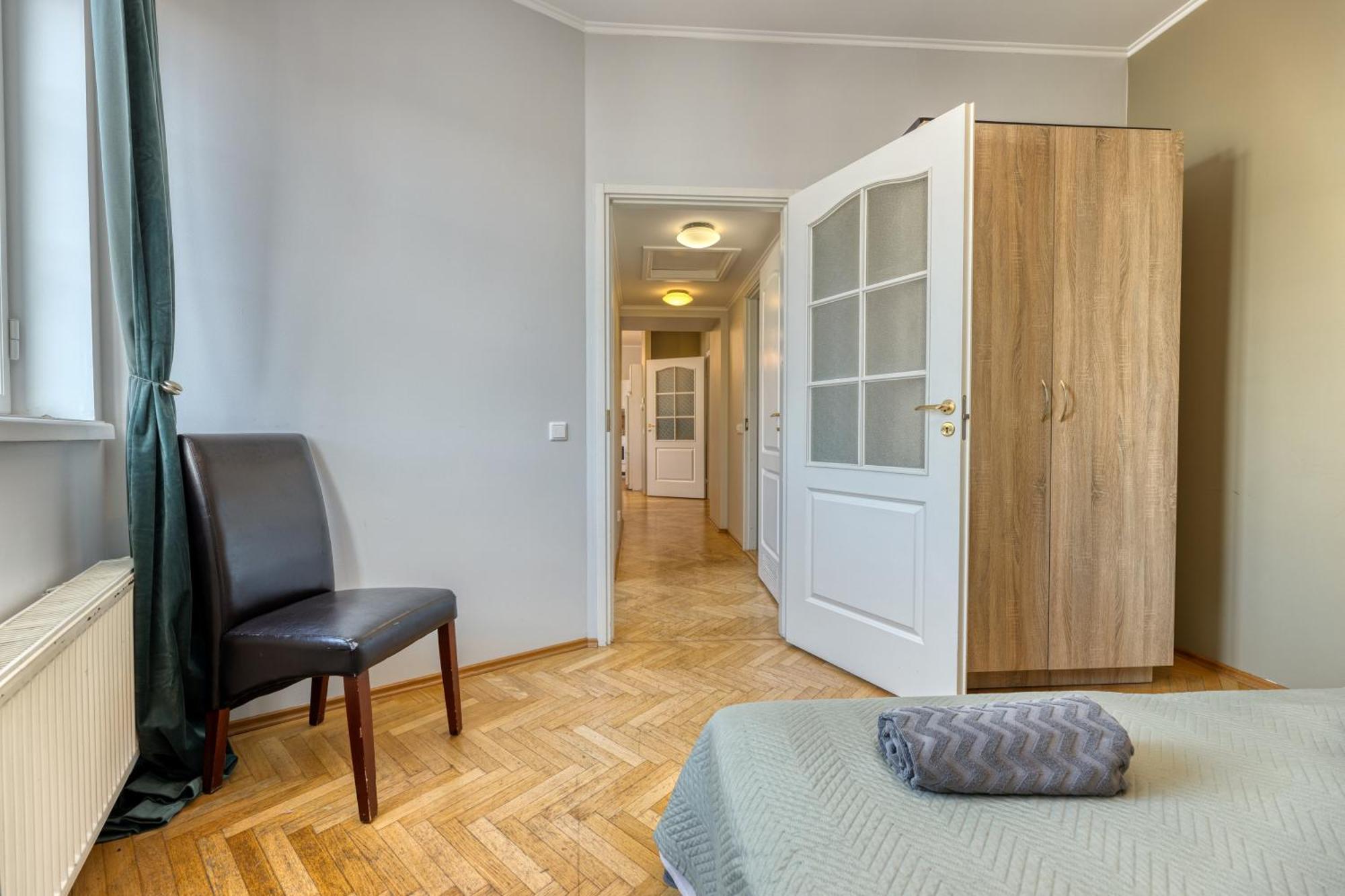 Historic Residence Apartments At Old Town Tallinn Exteriör bild